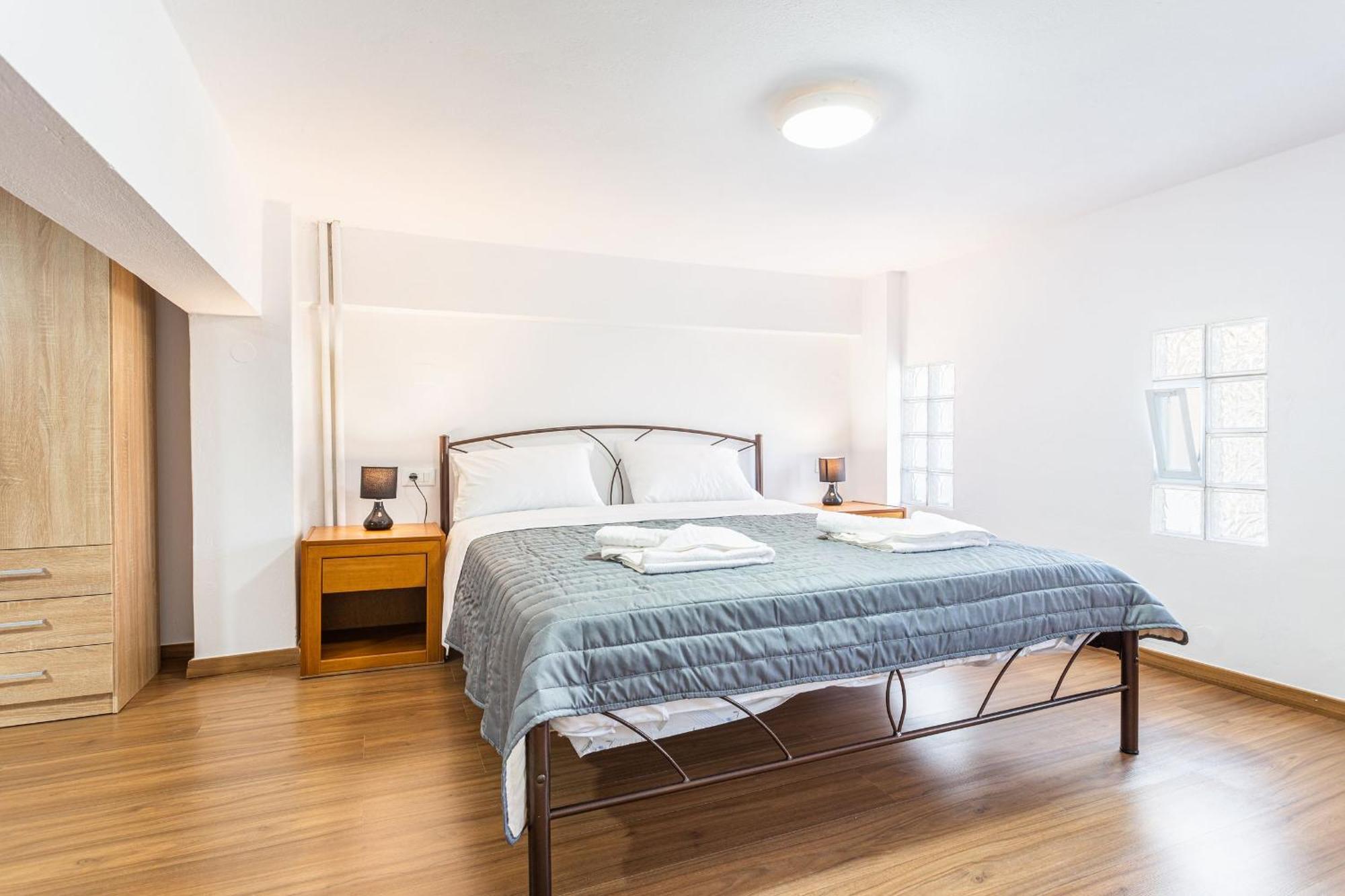 Neva'S Apartment'S In Center Chania 1 2 エクステリア 写真